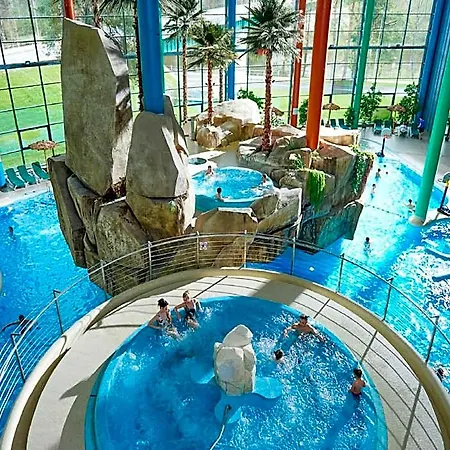 Viešbutis Aqua Center *
